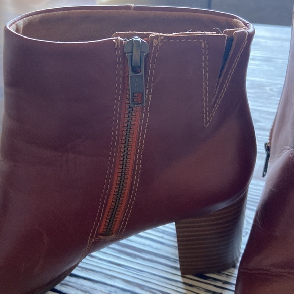 Rockport- brown heeled ankle boots- ladies size 10 - Picture 10 of 10